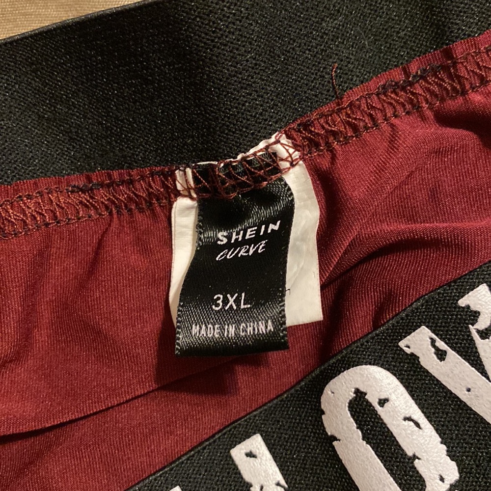 Shein Curve Set - Picture 8 of 9